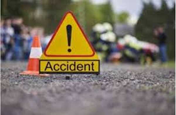 सड़क दुर्घटना में दो मोटरसाइकिल सवार की मौत